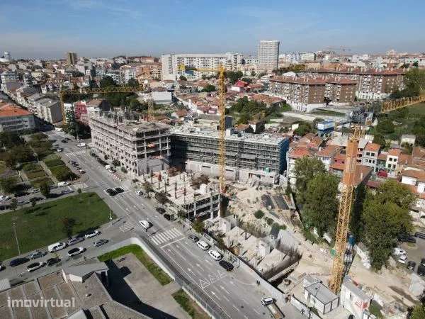 Apartamento T0 Novo, com lugar de garagem, situado em Campanhã - Grande imagem: 2/6