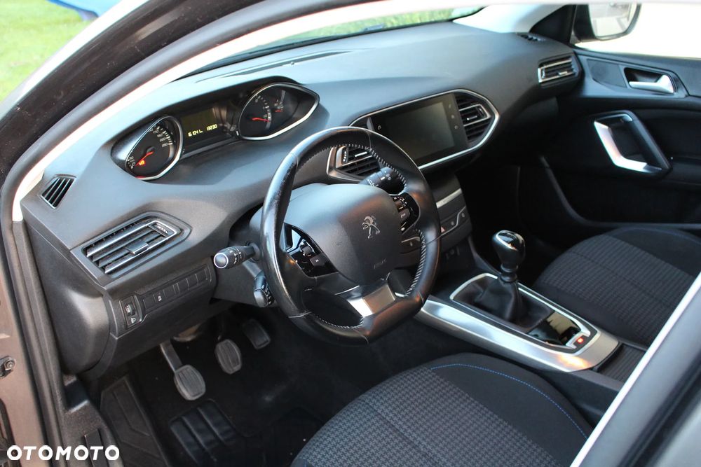 Peugeot 308 - 13