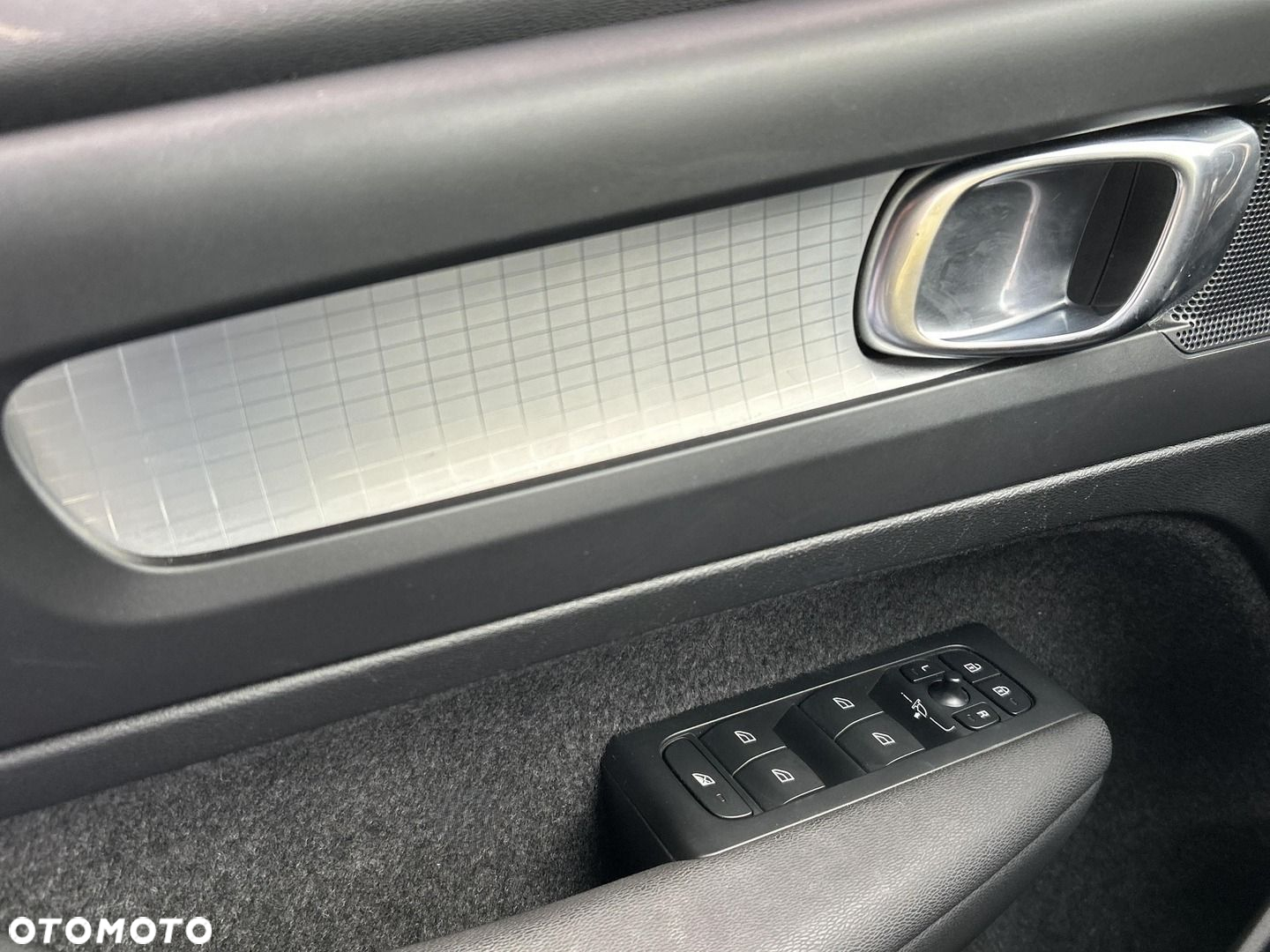 Volvo XC 40 - 19