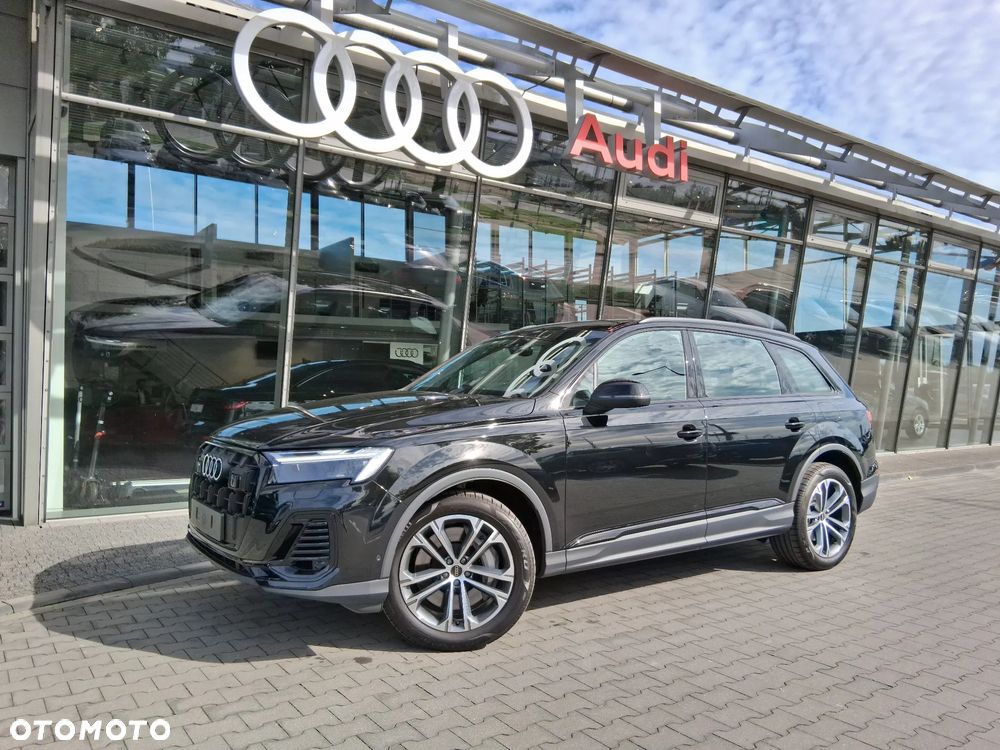 Audi Q7 - 1