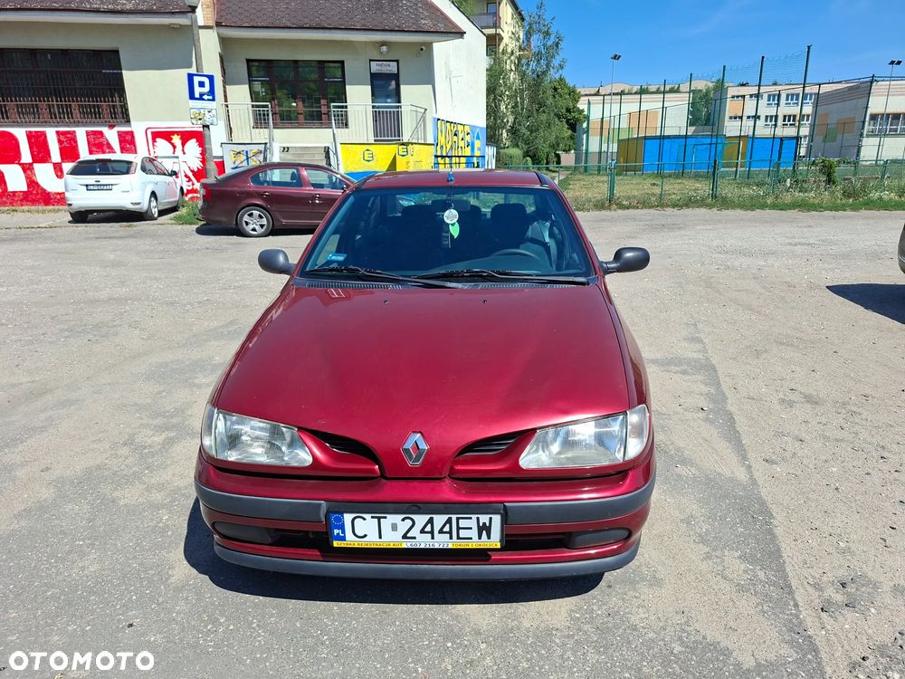 Renault Megane 1.4 RL - 2
