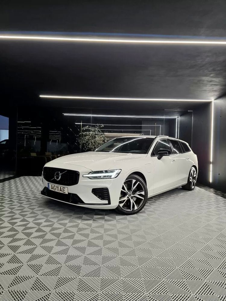 Volvo V60 2.0 T6 AWD TE R-Design Expression