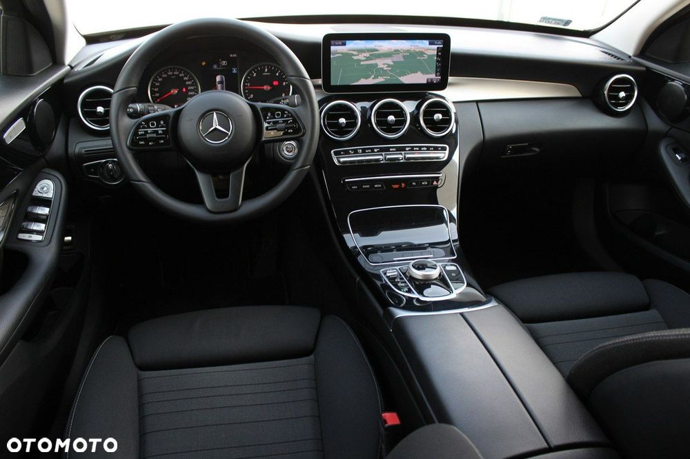 Mercedes-Benz Klasa C 200 d T 9G-TRONIC Exclusive - 10