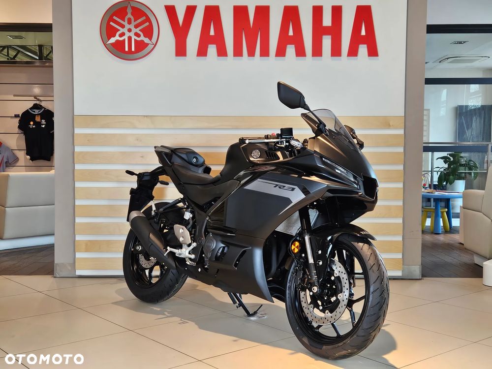 Yamaha R3 - 2