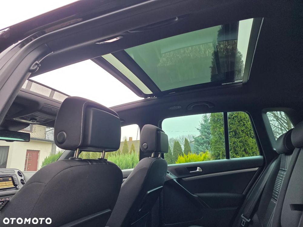 Volkswagen Tiguan 2.0 TDI DPF 4Motion BlueMotion Technology DSG Lounge Sport & Style - 17