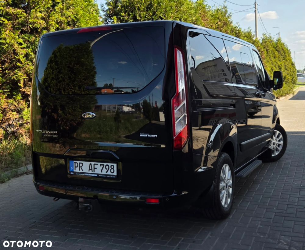 Ford Tourneo Custom 2.0 EcoBlue L1 Titanium - 14