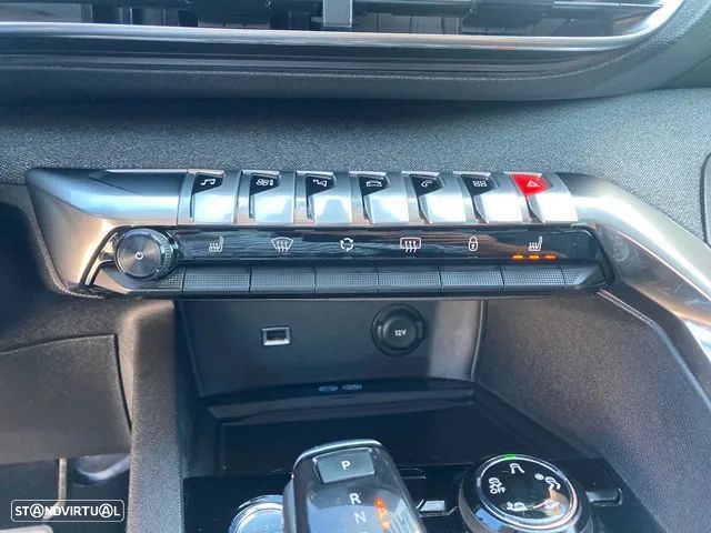 Peugeot 5008 1.2 PureTech Allure EAT8 - 32