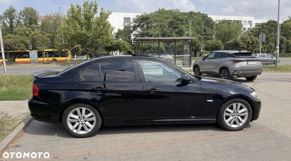BMW Seria 3 318i - 3