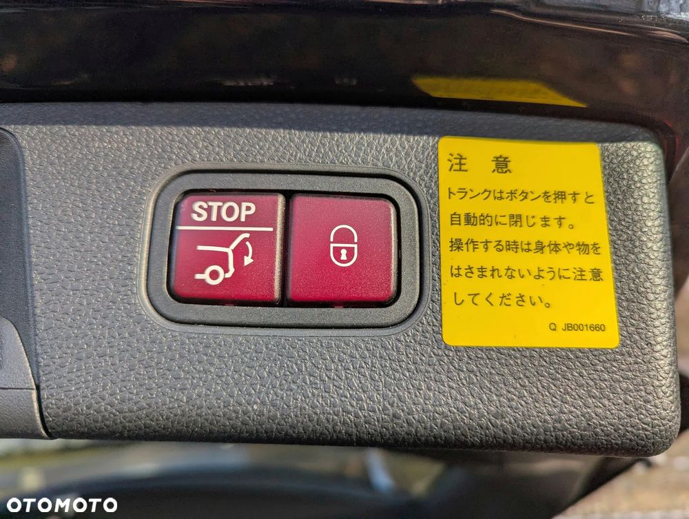 Mercedes-Benz GLK 350 4-Matic - 25