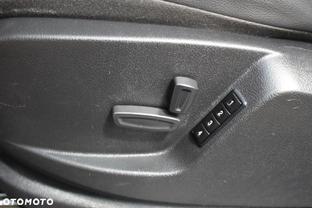 Ford S-Max 2.0 TDCi DPF Titanium - 26