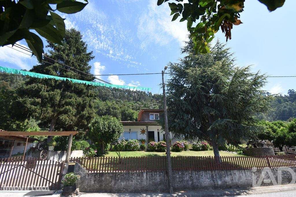 Casa / Villa T4 em Vila Nova de 232,00 m2 - Grande imagem: 3/30