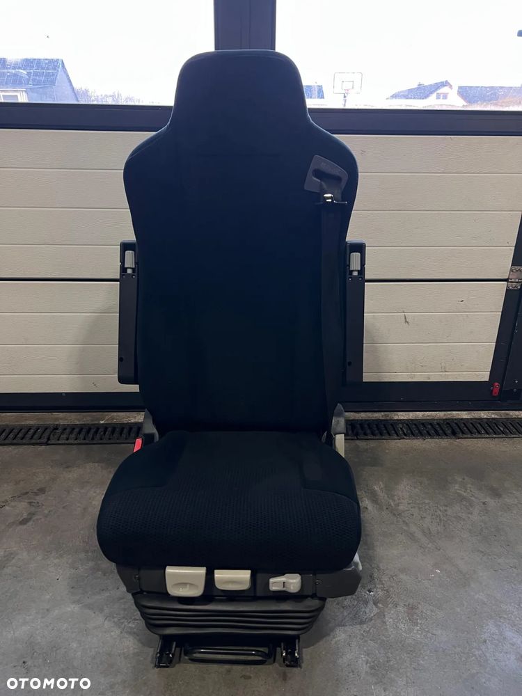 Regeneracja Fotel Pneumatyczny Man/Mercedes - 6