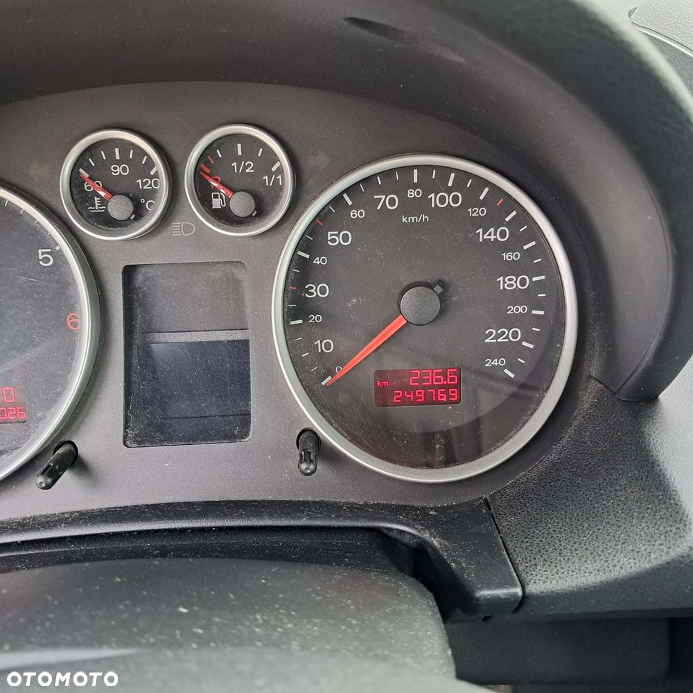Audi A2 1.4 - 5