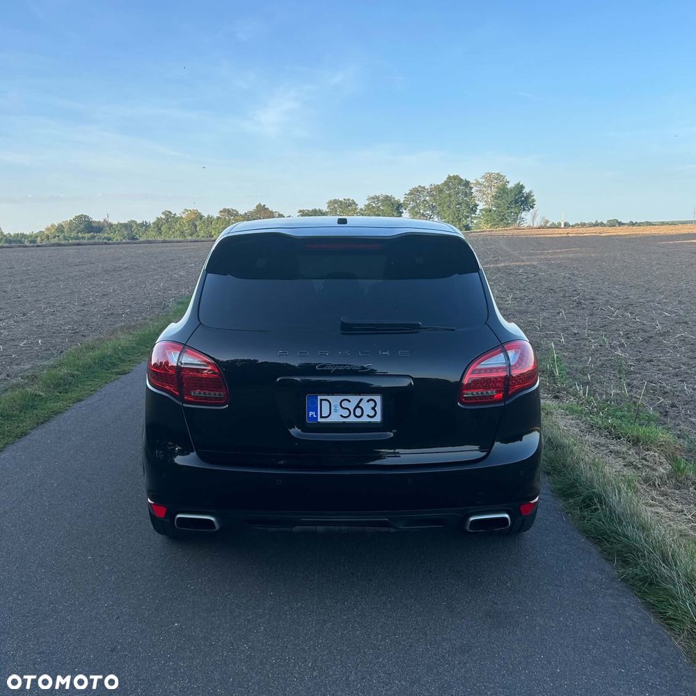 Porsche Cayenne - 5