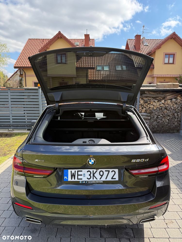 BMW Seria 5 520d xDrive Luxury Line sport - 9