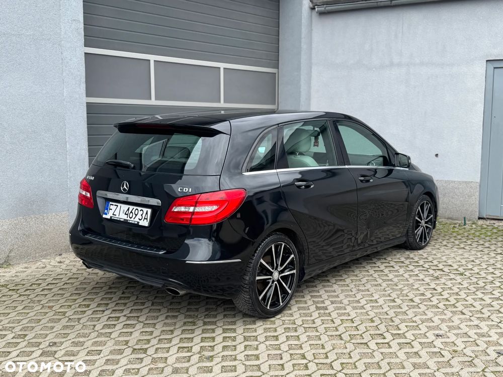 Mercedes-Benz Klasa B 180 CDI - 2