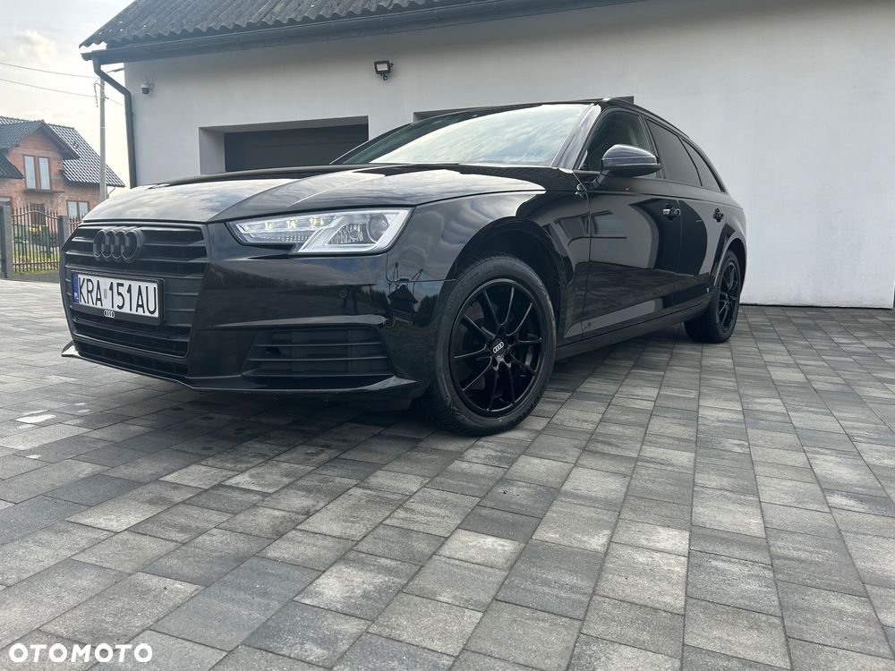 Audi A4 Avant 35 TDI S tronic - 31