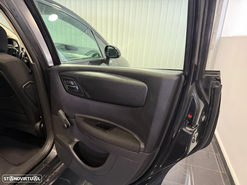 Citroën C4 1.6 HDi 110 VTR Pack CMP6 - 19