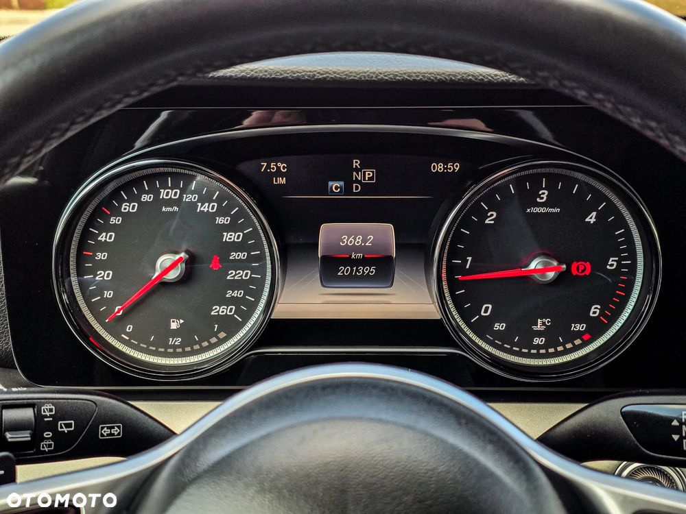 Mercedes-Benz Klasa E 220 d 9G-TRONIC - 21