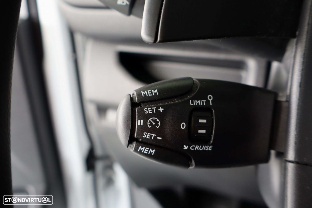 Opel Vivaro 2.0 BlueHDi Cabine Dupla L3H2 S&S EAT8 - 15