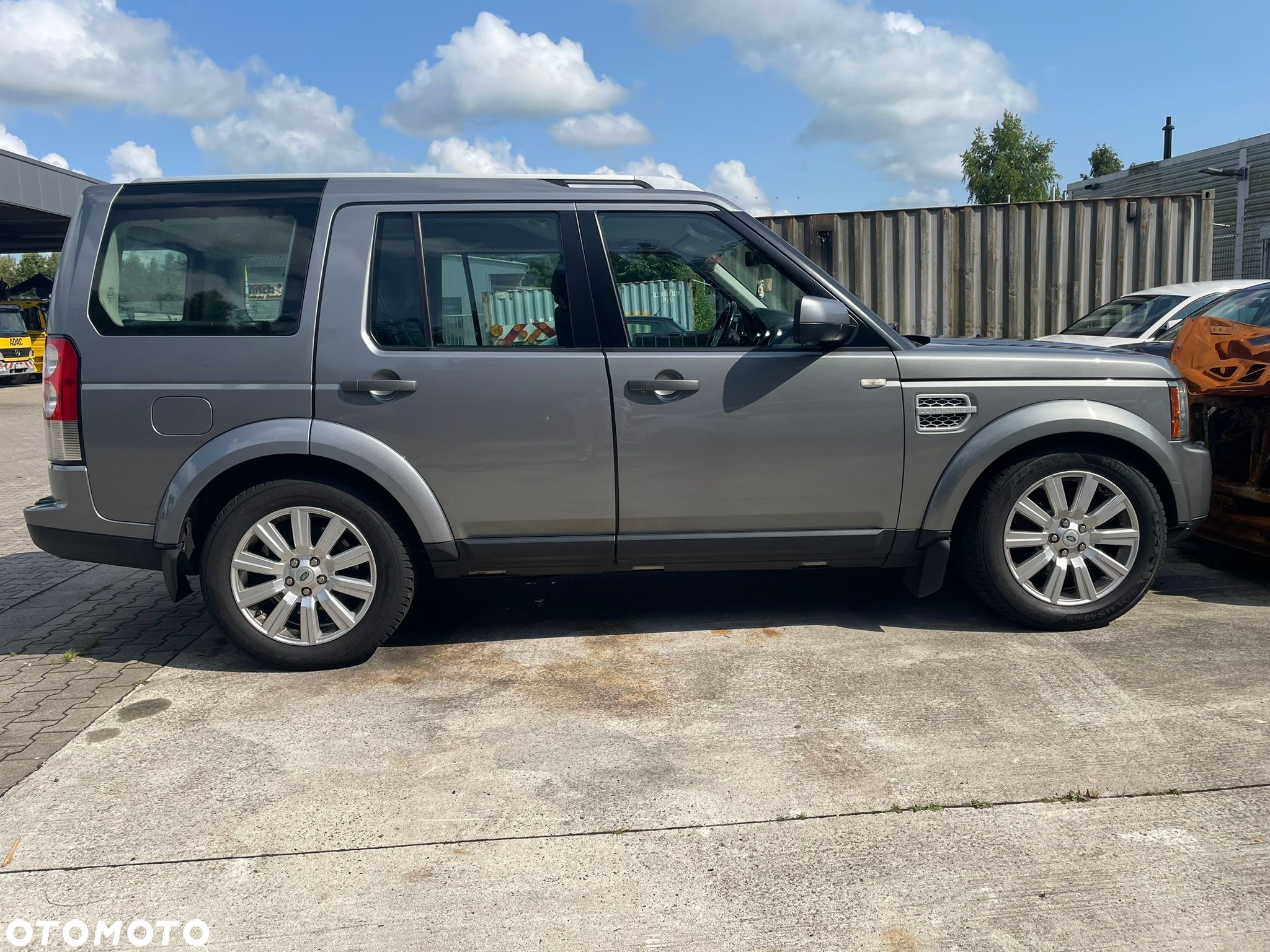 Land Rover Discovery IV 3.0SD V6 HSE - 5