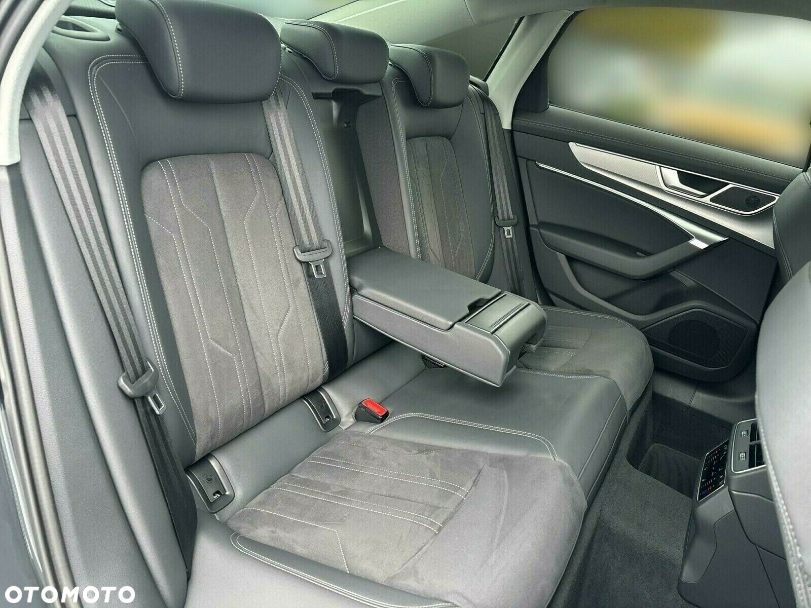 Audi A6 - 12