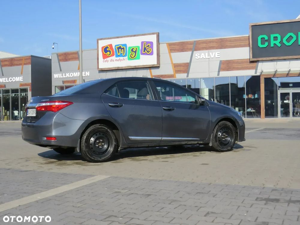 Toyota Corolla 1.6 Premium + - 3