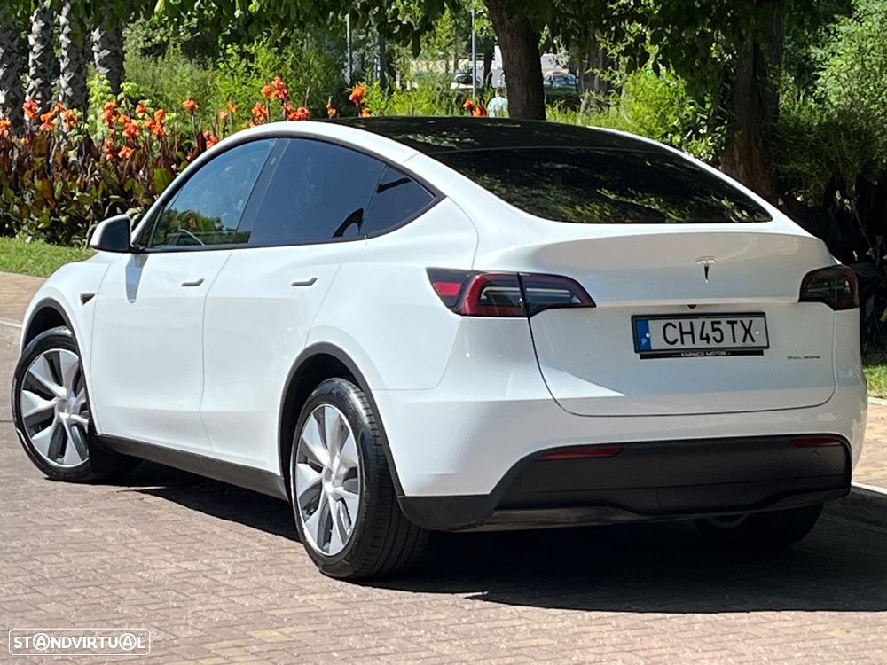 Tesla Model Y Long Range Dual Motor AWD - 7