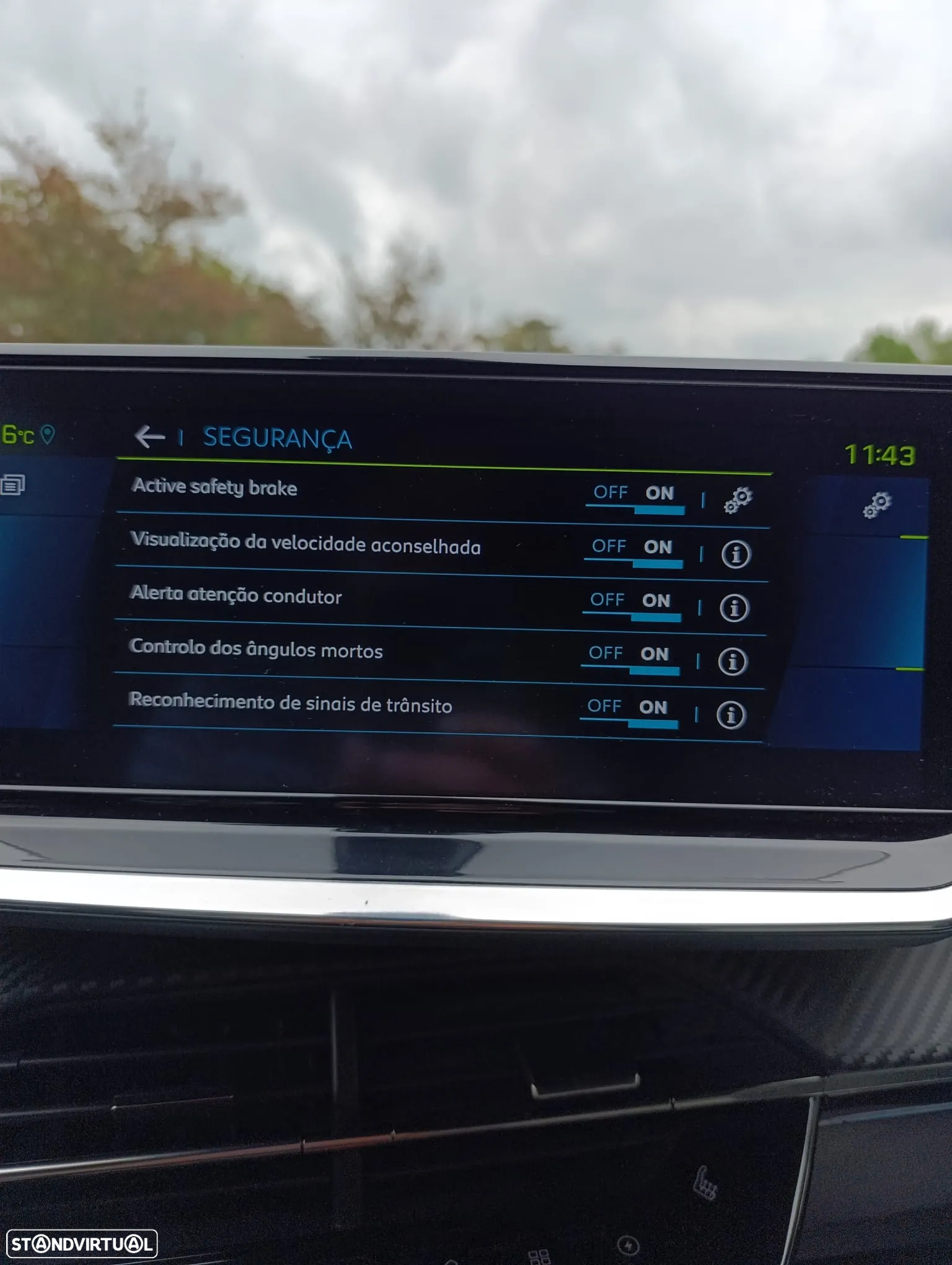 Peugeot e-208 50 kWh GT - 11