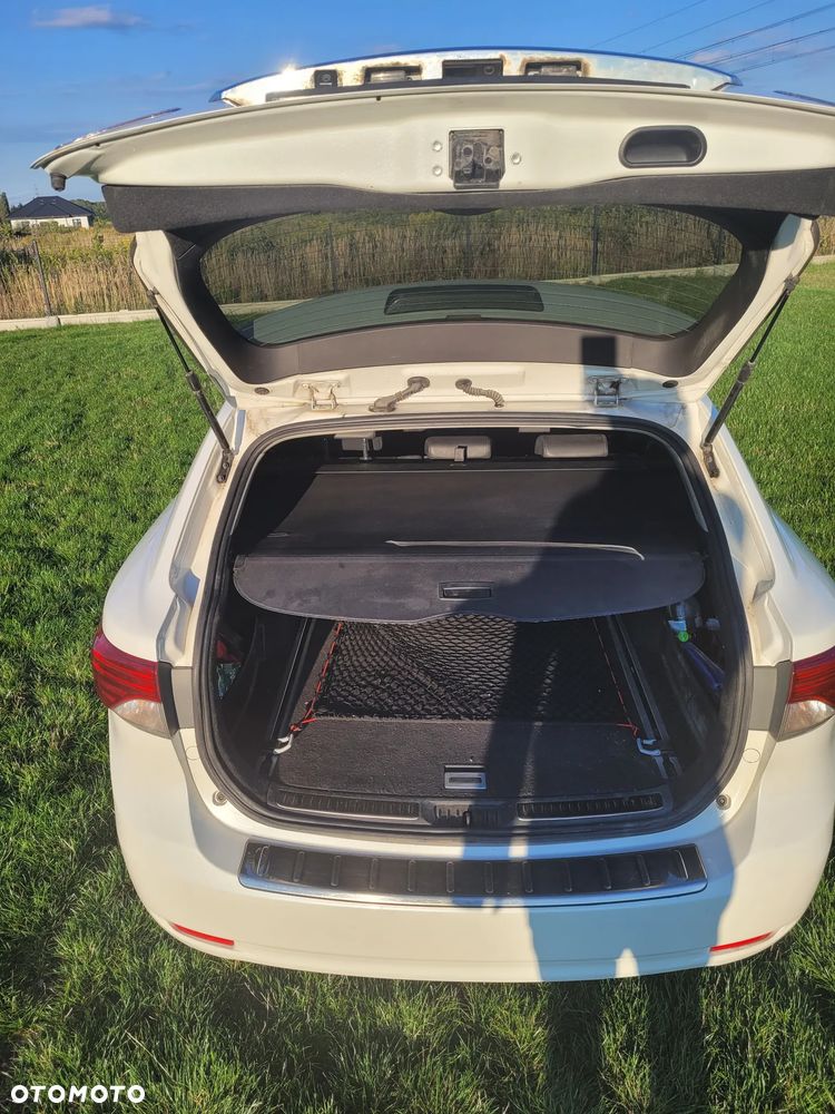 Toyota Avensis 2.0 D-4D Premium - 20