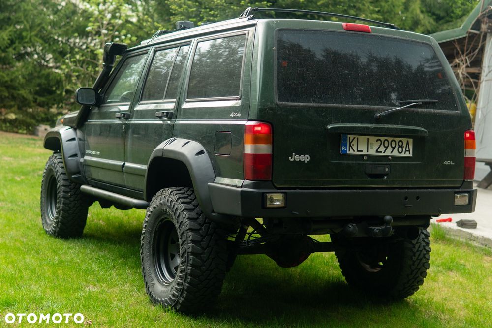Jeep Cherokee 4.0 Limited - 8
