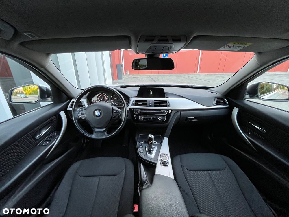 BMW Seria 3 318d Business Edition - 17