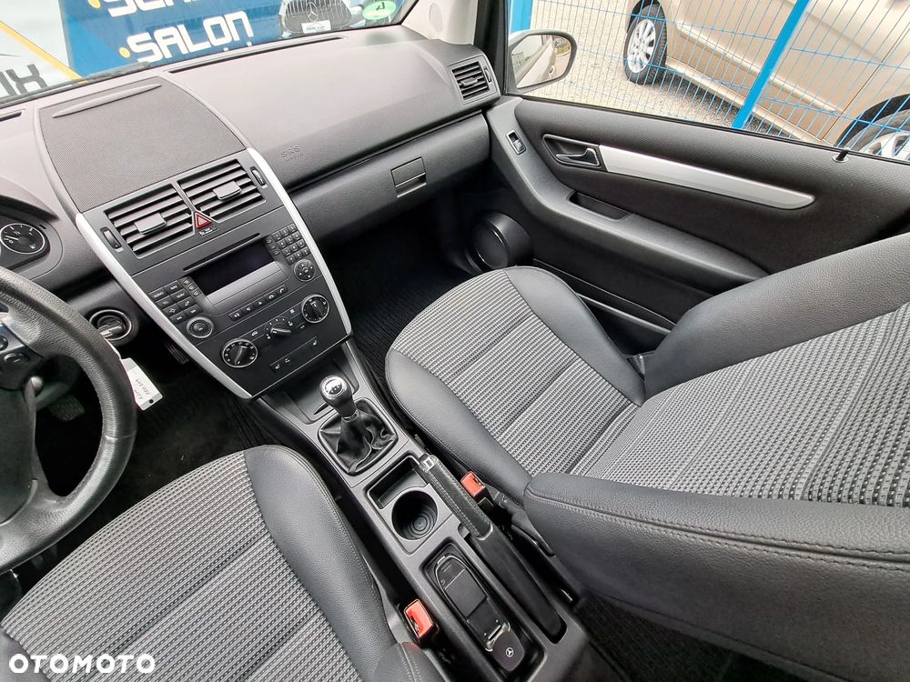 Mercedes-Benz Klasa A 200 Avantgarde - 10