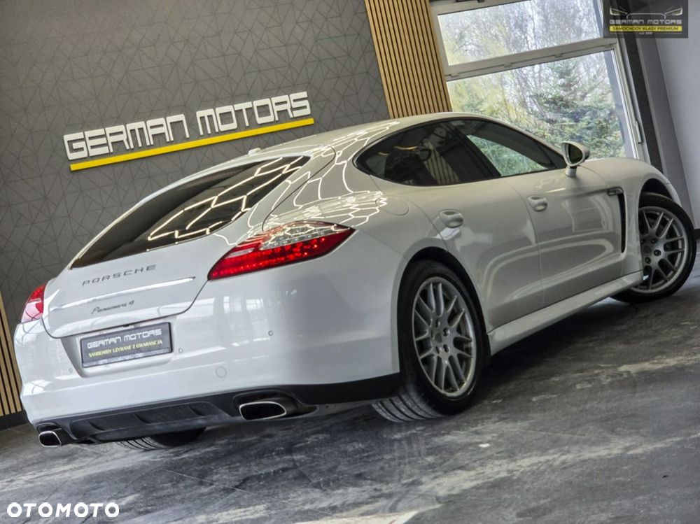 Porsche Panamera 4 PDK Edition - 9
