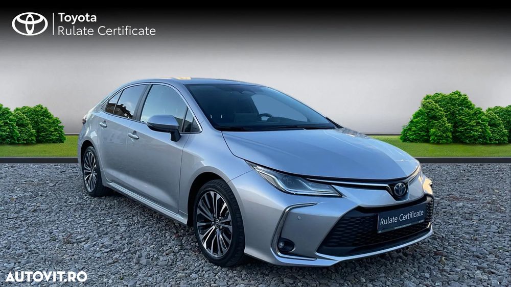 Toyota Corolla Sedan 1.8 HSD Dynamic - 19