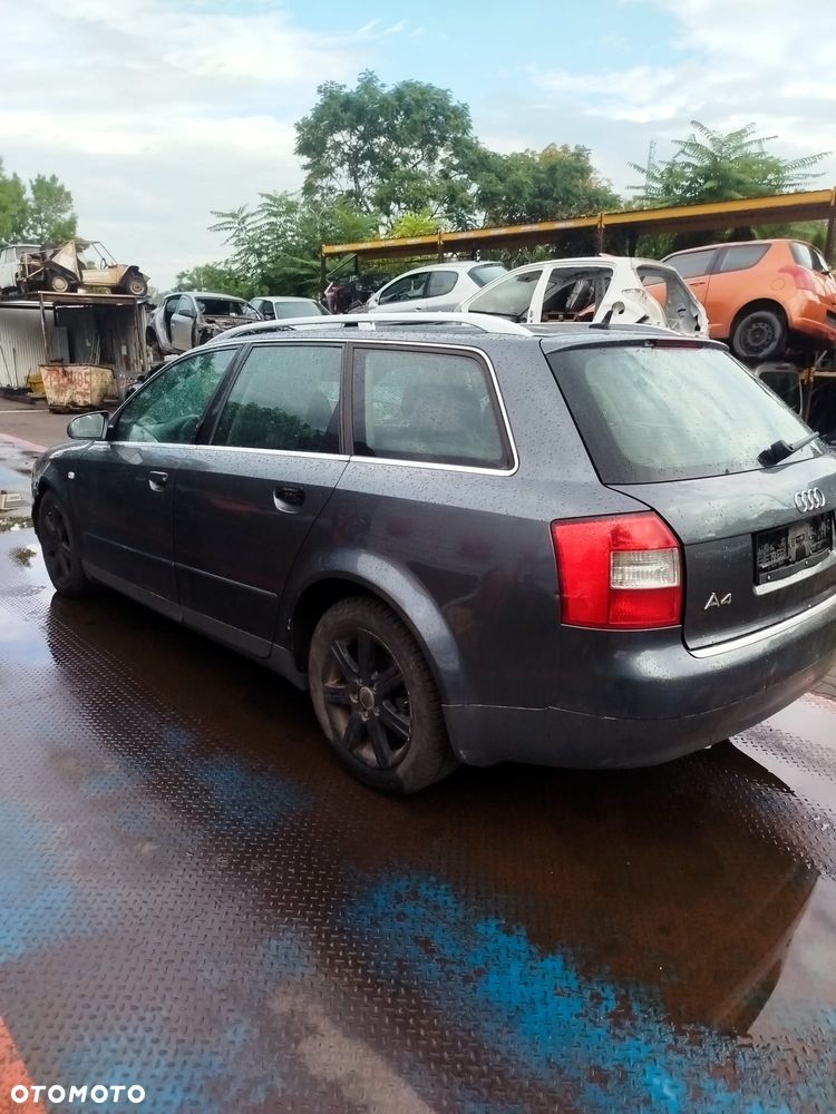 Audi A4 B6 na części. - 9