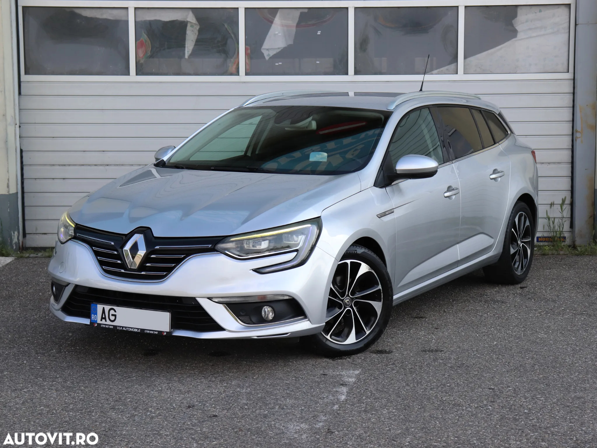 Renault Megane ENERGY dCi 110 EDC INTENS - 17