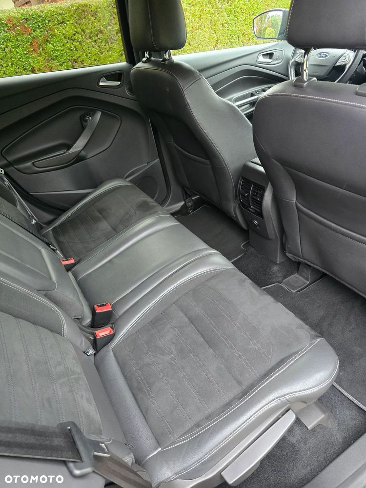 Ford Kuga 2.0 TDCi AWD ST-Line - 26