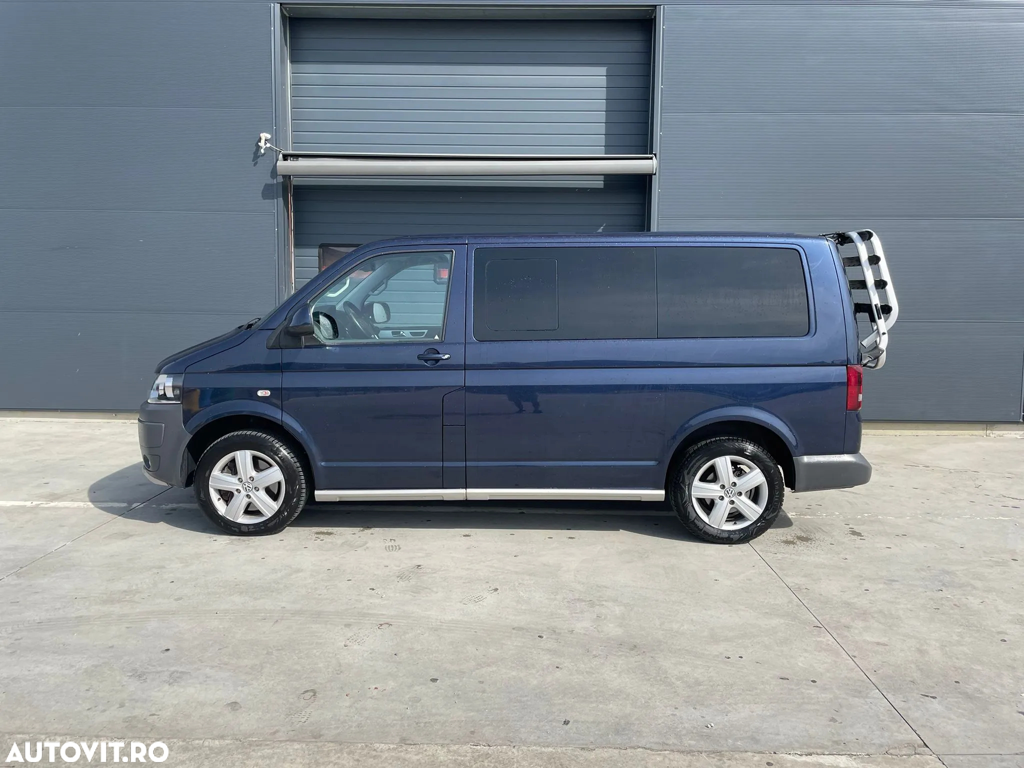 Volkswagen Multivan - 15