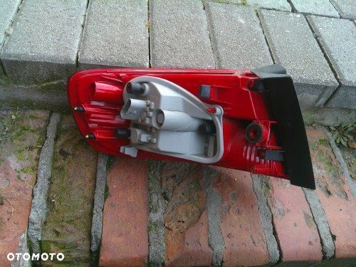 AUDI A4 B8 08- PRAWA TYLNA LAMPA AVANT KOMBI LED 8K9945096B - 2