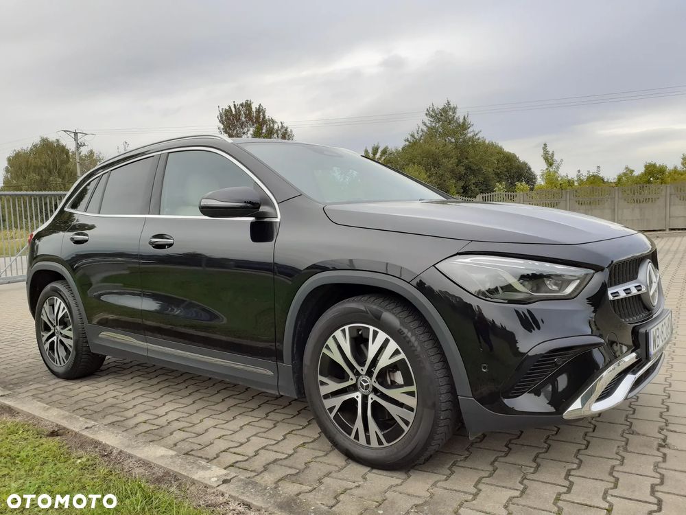 Mercedes-Benz GLA 200 Progressive - 11