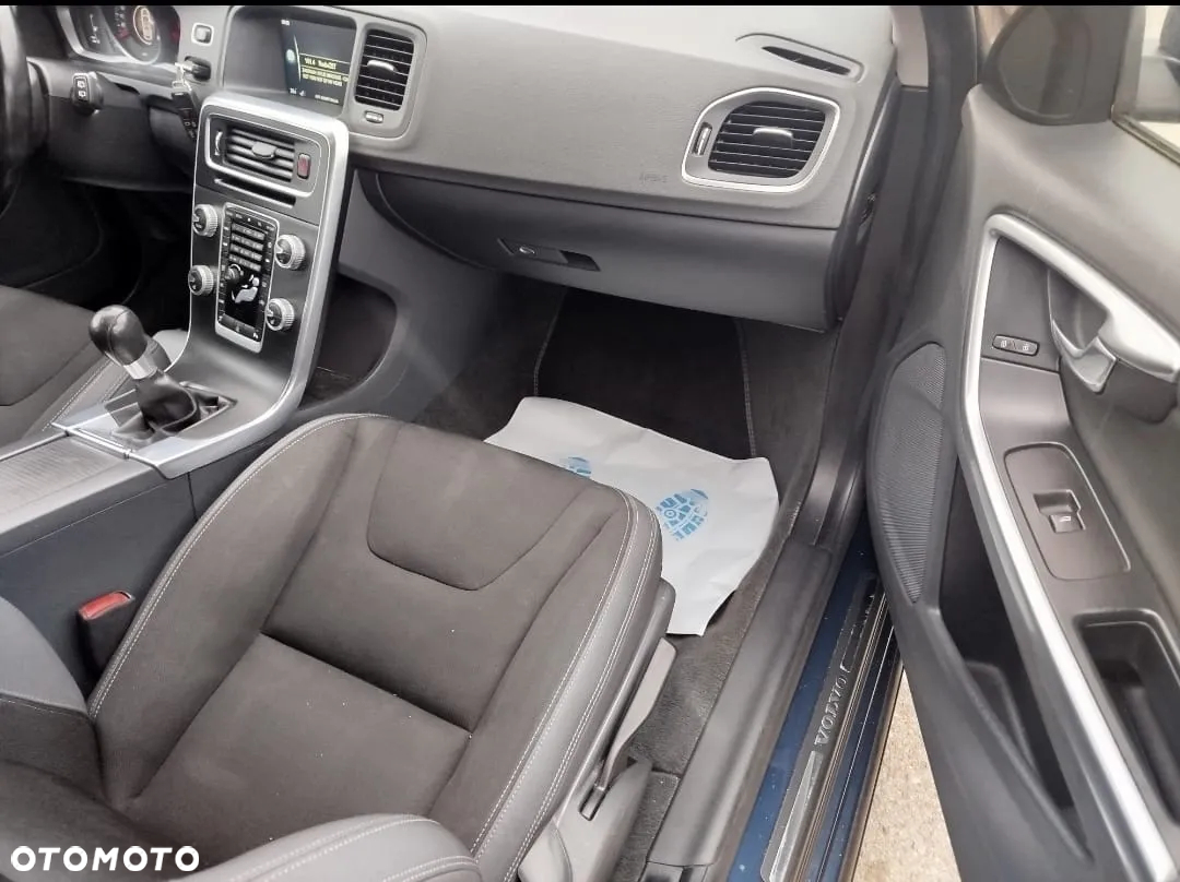 Volvo V60 D3 Business Edition - 8