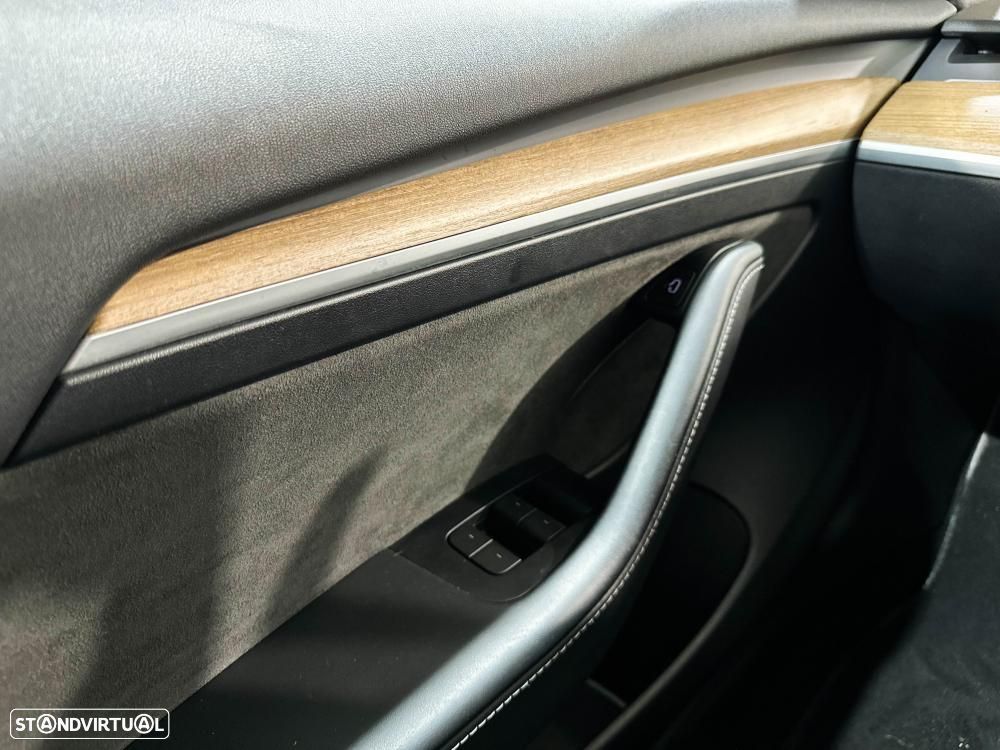 Tesla Model 3 Performance Dual Motor AWD - 41