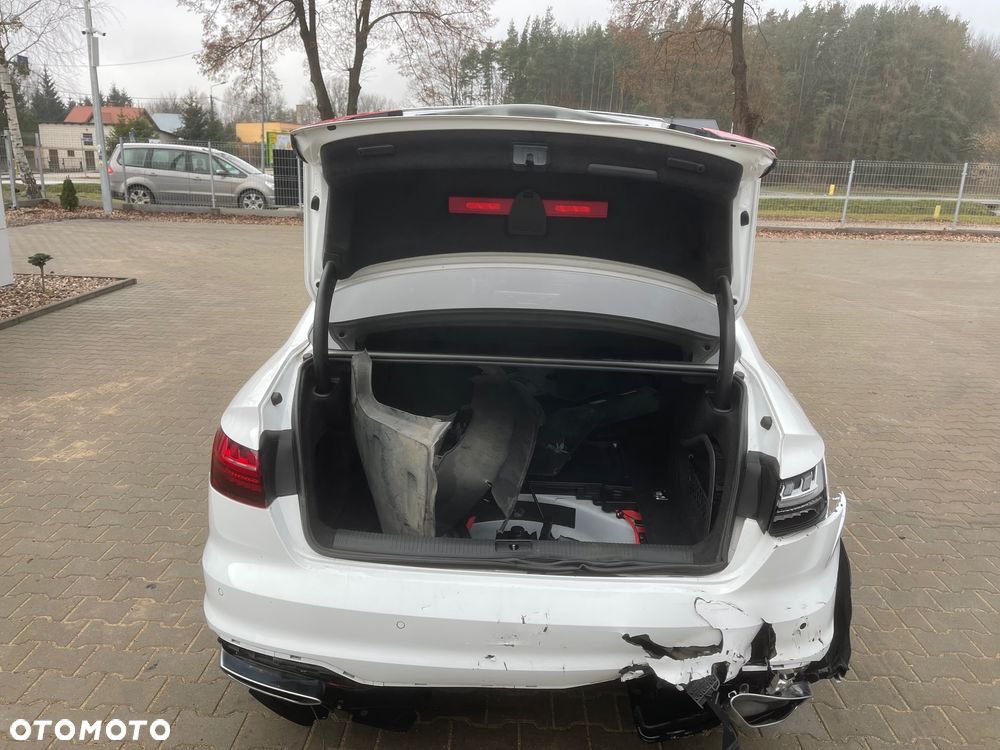 Audi A4 Limousine - 29