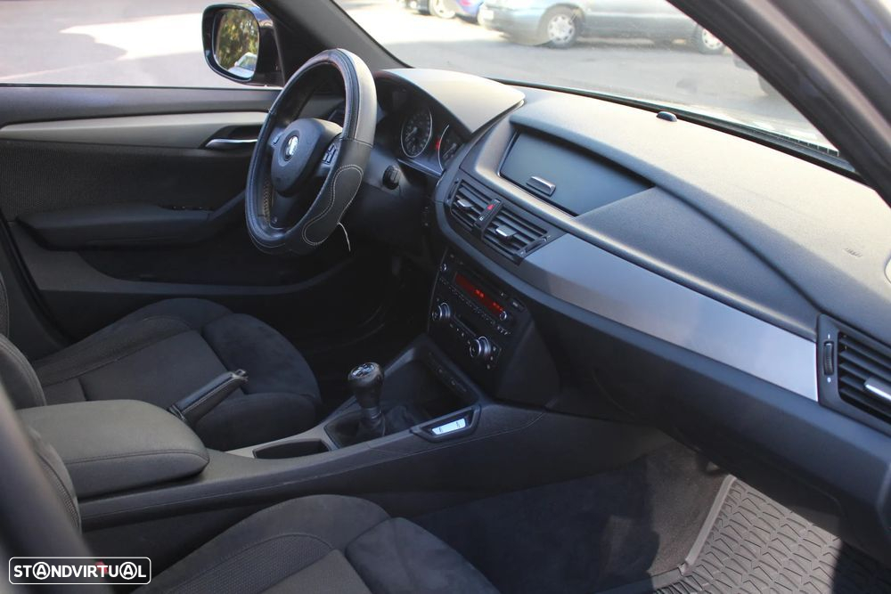 BMW X1 18 d sDrive Pack M - 11