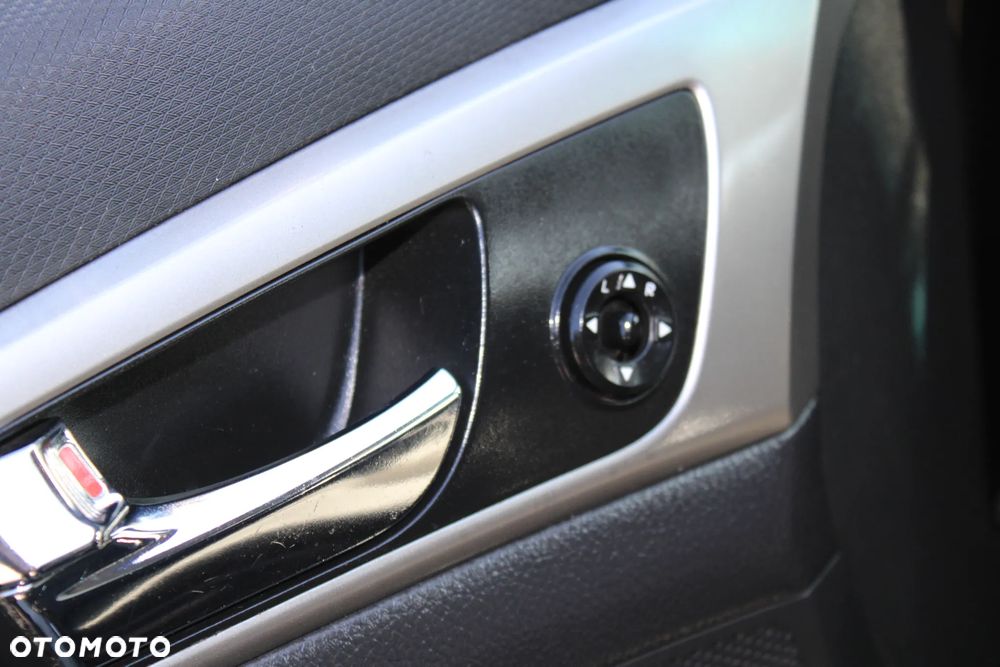 Hyundai Veloster 1.6 Premium - 19