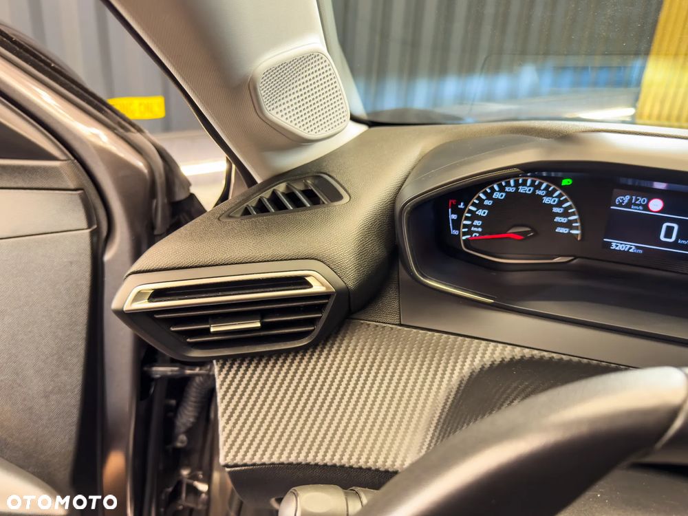 Peugeot 208 1.2 PureTech Active S&S EAT8 - 39