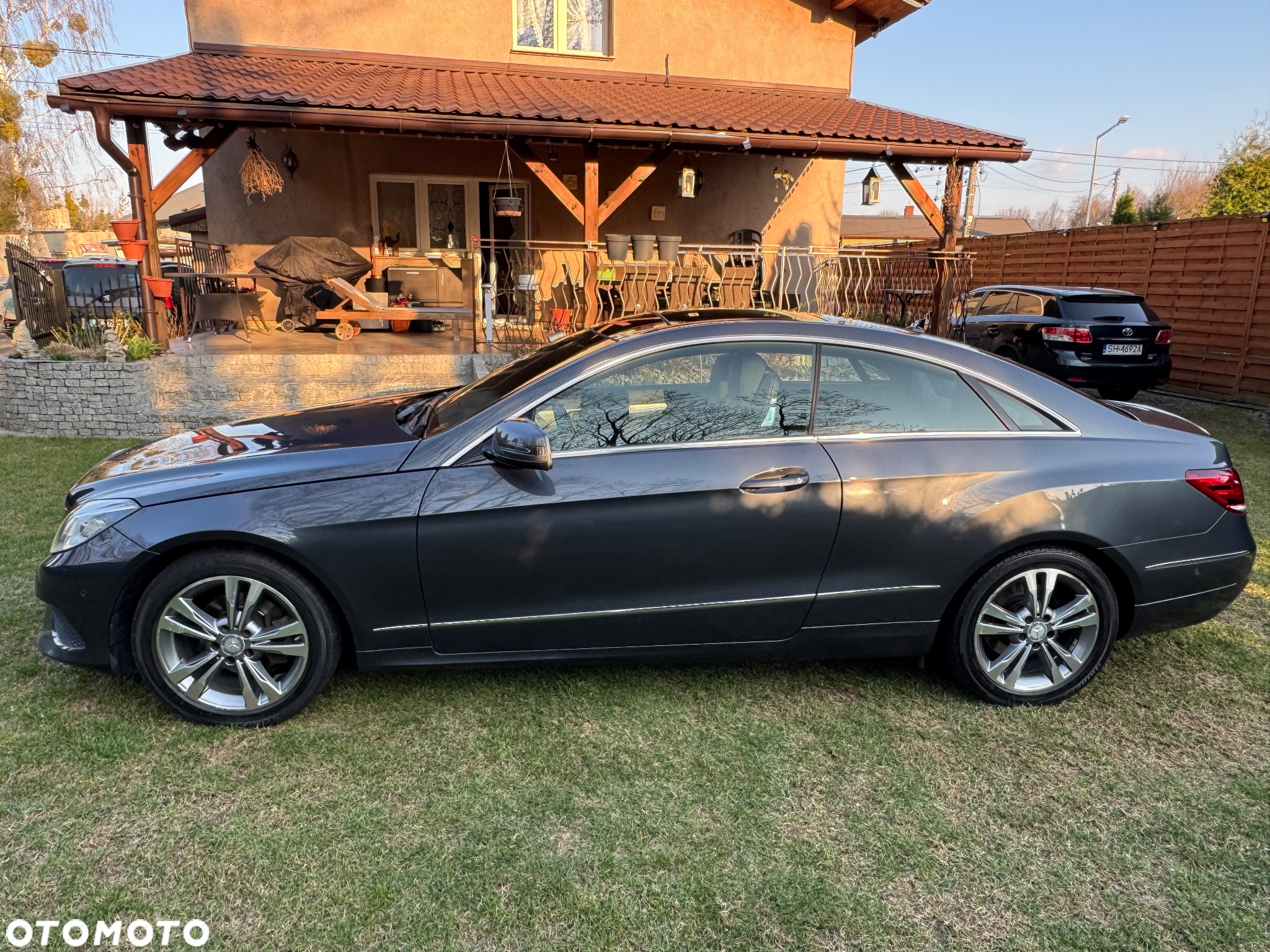 Mercedes-Benz Klasa E 200 Coupe 7G-TRONIC - 5