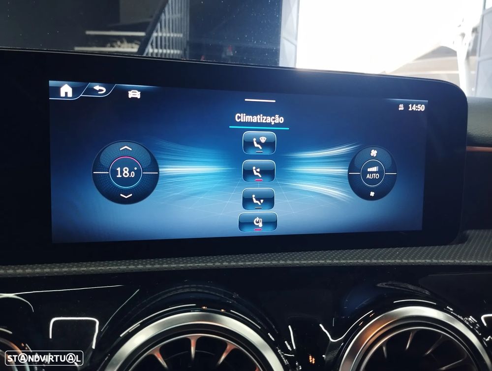 Mercedes-Benz A 200 AMG Line Aut. - 38