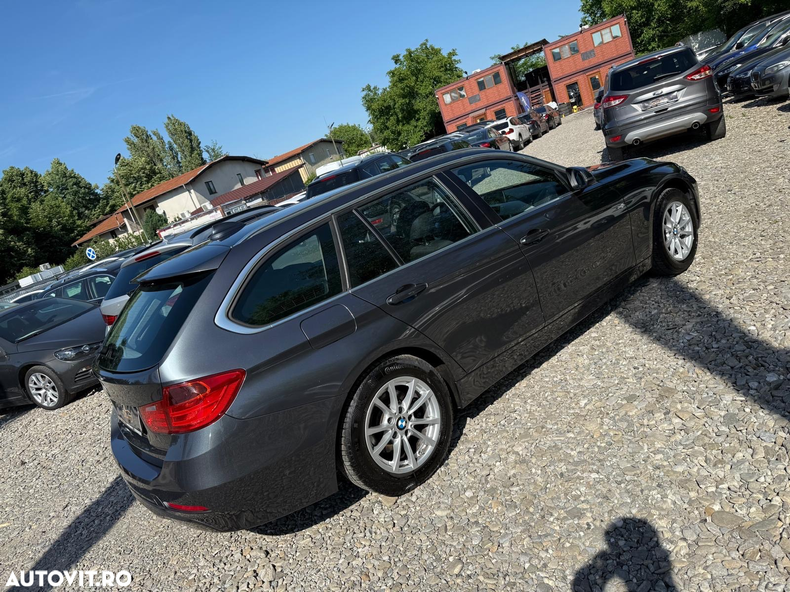 BMW Seria 3 320d xDrive - 34